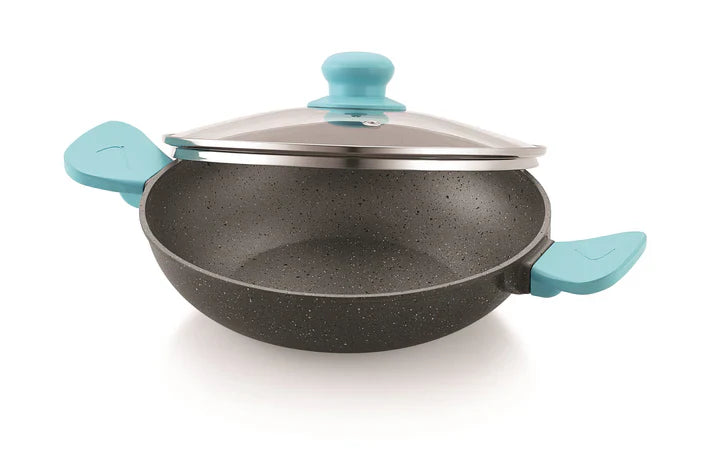 Difference Between Cast Iron Cookware and Iron Cookware